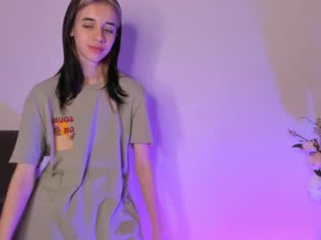 girl
        elleweaver cam image #1608340