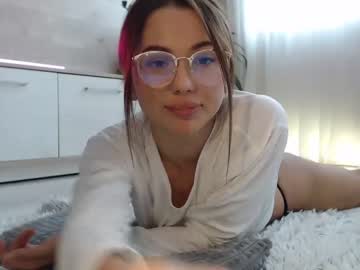 girl
        meryfoxxx cam image #2557407