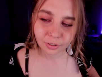 girl
        sweetmila1 cam image #6339029