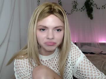 girl
        cutie_kendy cam image #2683331