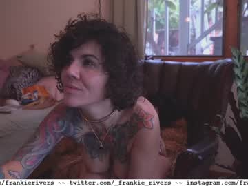 girl
        _frankie_rivers cam image #5771387