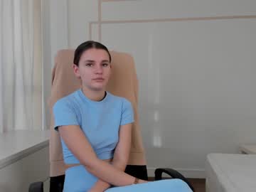 girl
        odelinaferrett cam image #3240134