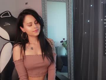 girl
        mysticxkitty cam image #4448537