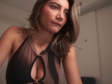girl
        letiziafulkers1 cam image #4378040