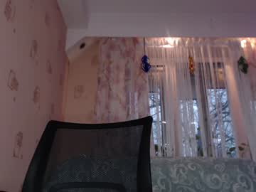 girl
        incrediblyomelia cam image #5554192