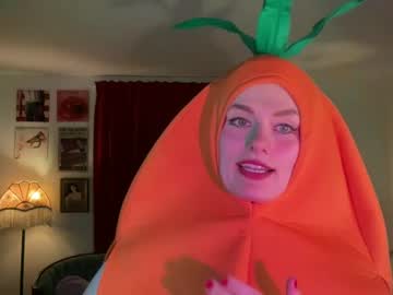 girl
        bigredcarrott cam image #1982295