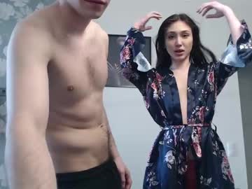 couple
        lovezxpy cam image #3843763