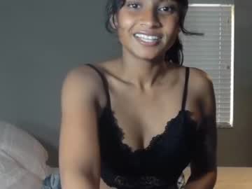 girl
        xzaramx cam image #275923