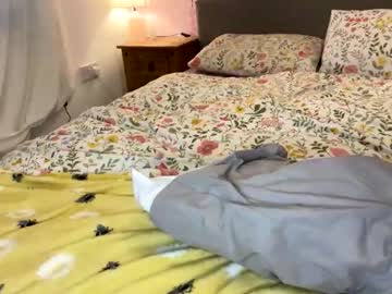 girl
        cheekykatx cam image #6476517