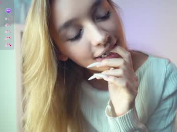 girl
        moiragrise cam image #5601754