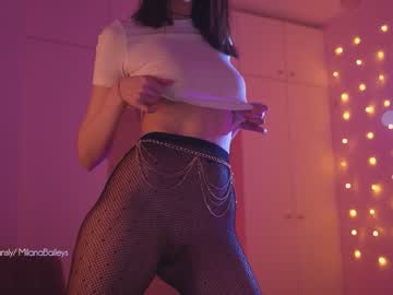 girl
        milanabaileys cam image #3085057
