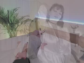 couple
        butterflyblue_dream cam image #5965175