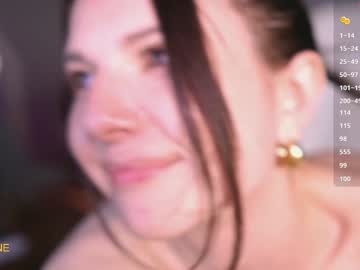 girl
        sweetkira555 cam image #6683612