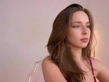 girl
        silent_chill cam image #6871303