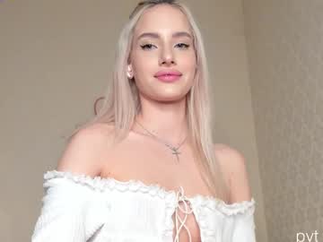 girl
        katebremar cam image #6478000