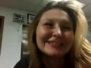 girl
        dieselmechaniclady cam image #3203127