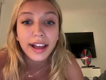 girl
        paigesylviaa cam image #6334910