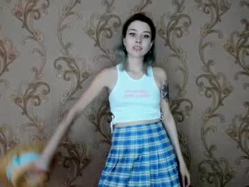 girl Cam Girls Get Busy With Their Dildos With No Shame with yuinika_