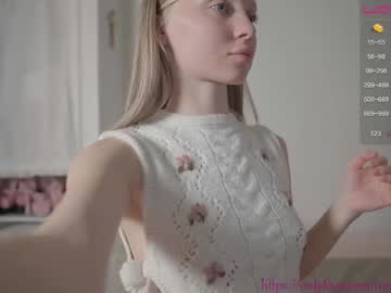 girl
        pureangeldolores cam image #3112362