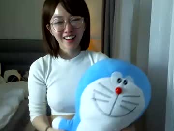 girl
        asian_angel1994 cam image #554683
