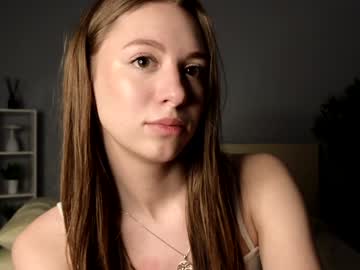 girl
        katy_gimler cam image #5835246