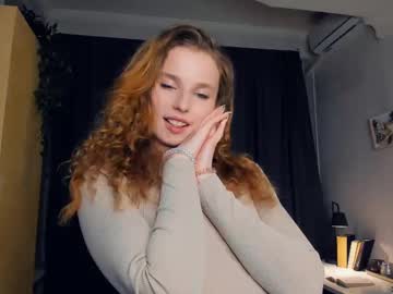 girl
        brought_me cam image #6751200