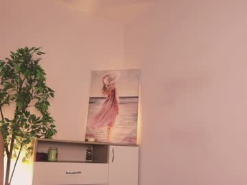 girl
        misslullu cam image #6740879