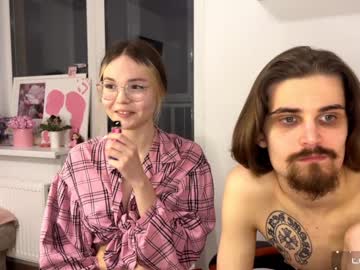 couple
        sexstar_l1fstyl3 cam image #4018113