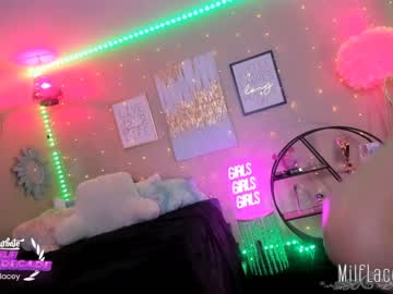 girl
        milf_lacey cam image #851653