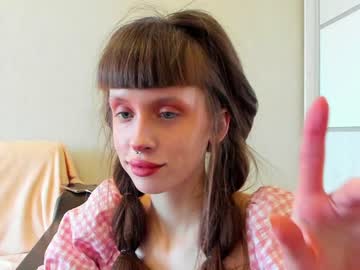 girl
        flowerofsin2001 cam image #1164745