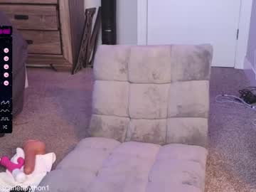 girl
        scarlettpython1 cam image #1801040