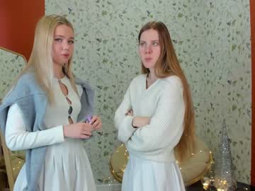 girl
        cassie_palmer cam image #3219148