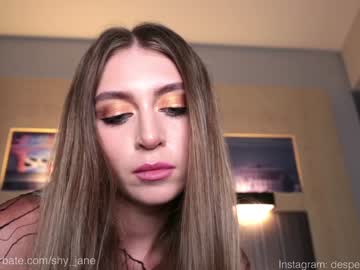 girl
        shy_jane cam image #1958672