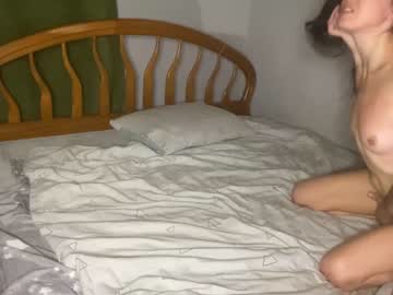 couple
        divnogirl cam image #1151537