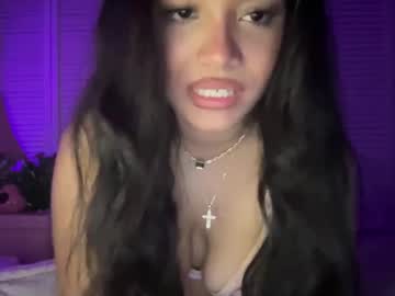 girl
        tyalys cam image #4589542