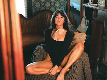 girl
        ingennui cam image #2029526