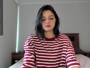 girl
        yourfreakygirl cam image #3930960