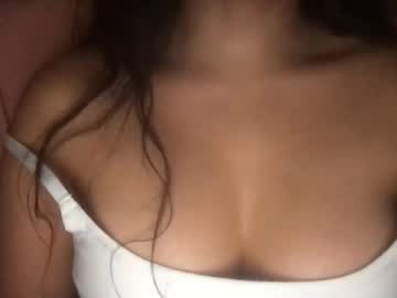 girl
        lailayousef cam image #5625433