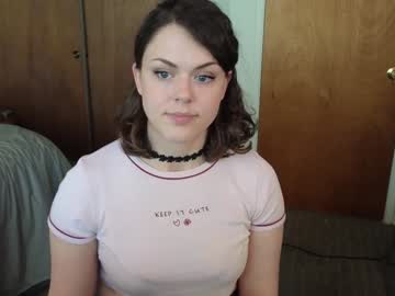 girl
        charlotte1996 cam image #6665018