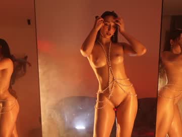 girl
        _meganmeow_ cam image #5989521