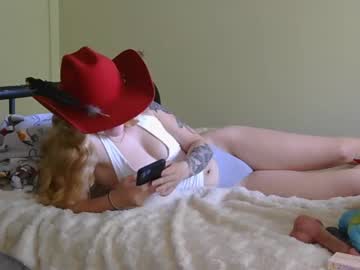 girl
        carolinecowgirl cam image #6728115