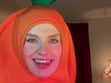 girl
        bigredcarrott cam image #1975029