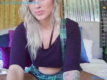 girl
        dreamytrance cam image #4018087