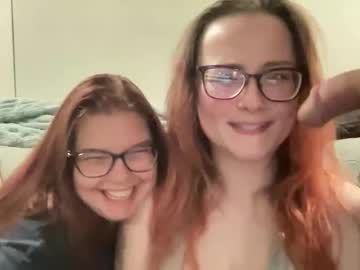 couple
        420polycouple cam image #4582448