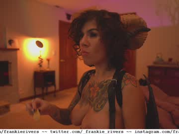 girl
        _frankie_rivers cam image #5367256