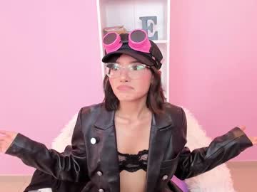 girl
        little_effy18_ cam image #6738139