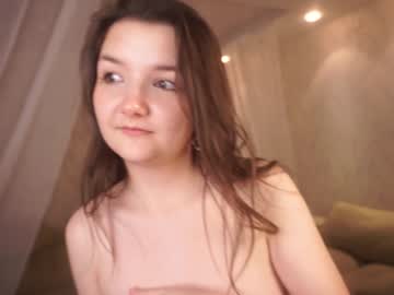 girl
        sweet_lips_are_made cam image #5996474