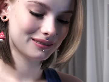 girl
        odeliabrownell cam image #5704164