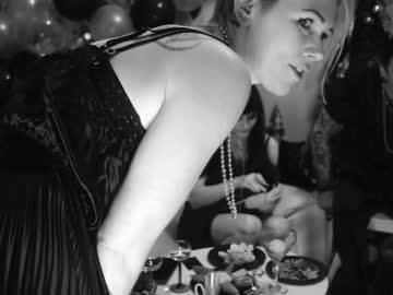 girl
        fatalgoth cam image #3195568