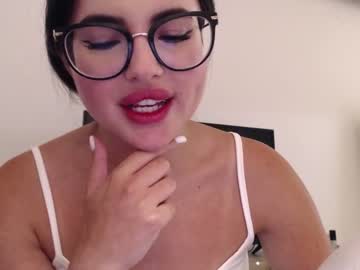 girl
        playnofuckinggames cam image #1548953